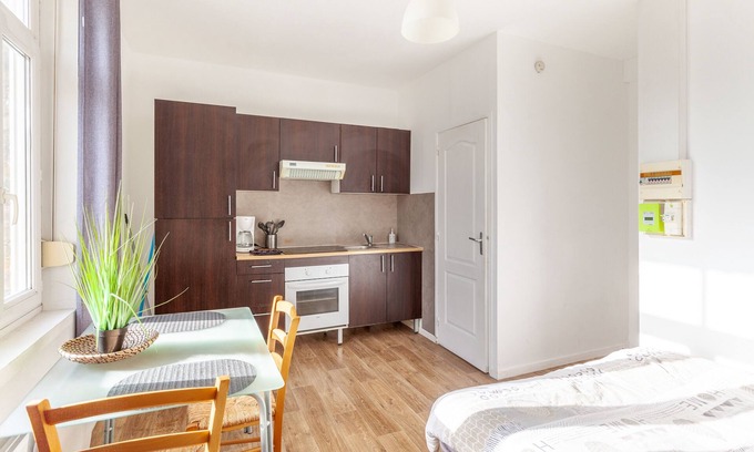 Rosendael Apartment | Studio du Large 13 - Studio Apartment, Sleeps 2