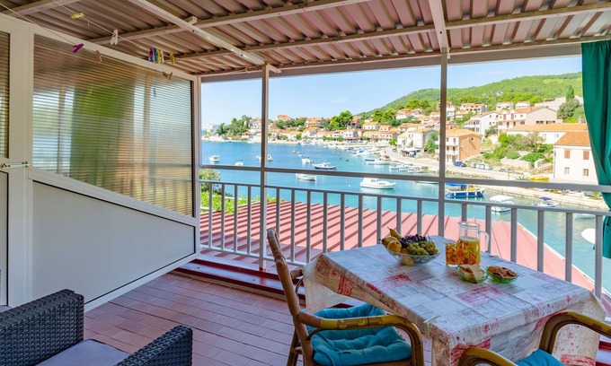 Brna Apartment | Studio flat near beach Brna, Korčula (AS-9162-a)