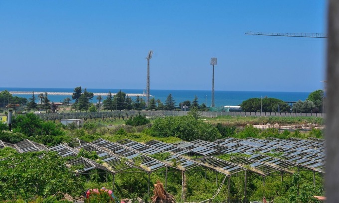 Zeljeznica Apartment | Studio Flat w Balcony and Sea View in Bar