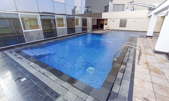 Bur Dubai Apartment | Studio in DIFC that Sleeps 4 Comfortably