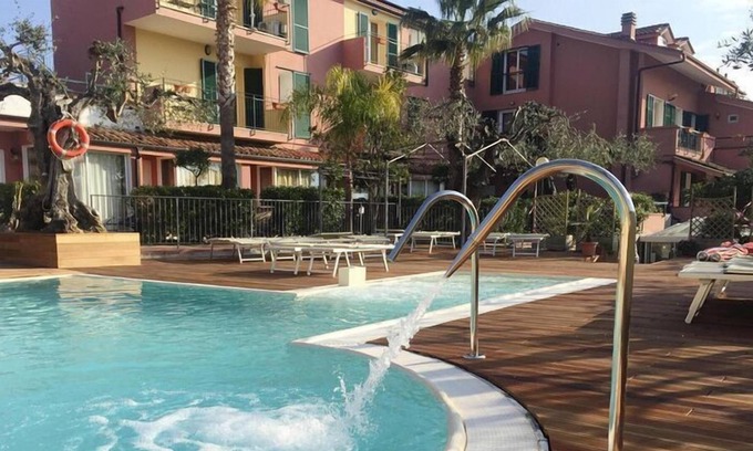 Poggi Apartment | Studio in the Villa Giada holiday complex in Imperia
