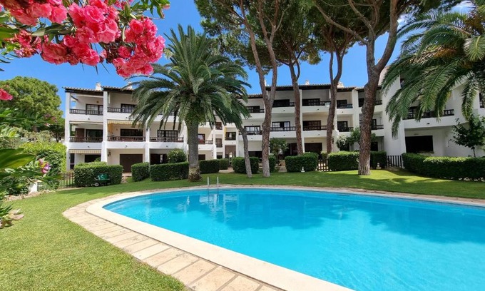 L'Escala Apartment | Studio La Escala Pueblo Pinos Ic14