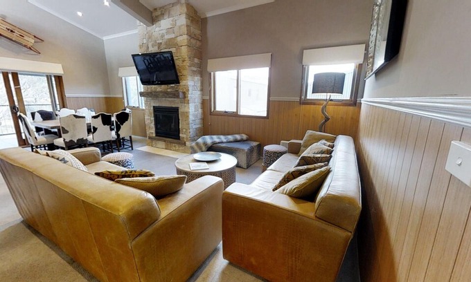 Perisher Valley Apartment | Studio Loft 9-1 - A well appointed self contained studio loft apartment