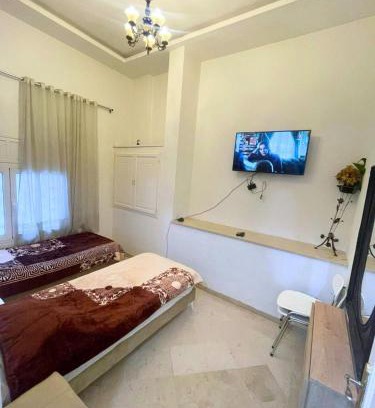 Ennasr Apartment | Studio meublé avec Wi-Fi, Rez-de-chaussée centre Ennasr, rue Hedi Nouira