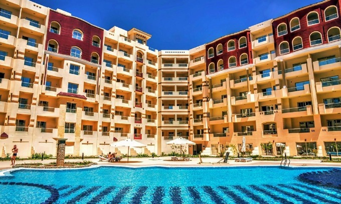 Corniche Road-Dahar Apartment | Studio on the Red Sea in Hurghada with pool and beach