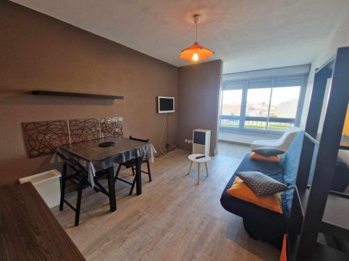 Marseillan Plage Apartment | Studio Rénové avec Terrasse et Parking Privé au Cœur de Marseillan - FR-1-326-598