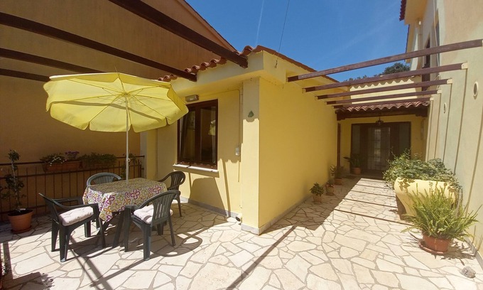 Pjescana Uvala Apartment | Studio Ružica in village Pješčana uvala, 500m from the beach