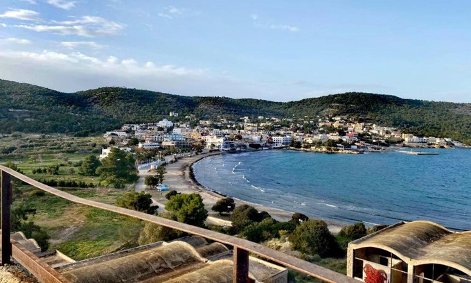 Agia Marina Apartment | Studio saronis