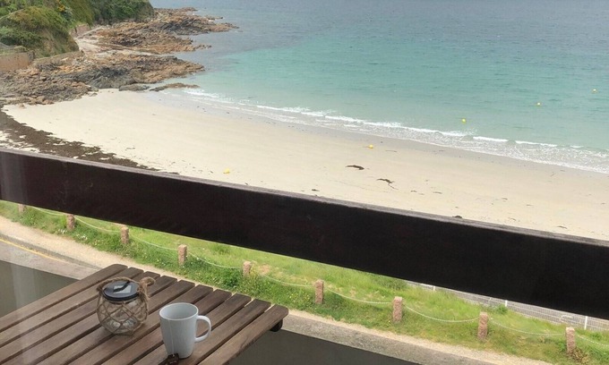 Perros-Guirec Apartment | Studio SEA VIEW on the beach of Trestrignel in PERROS-GUIREC