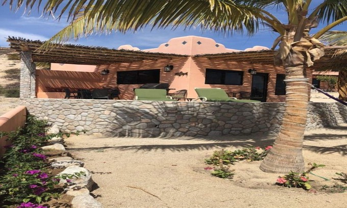 El Sargento Cottage | studio separate casita with full kitchen