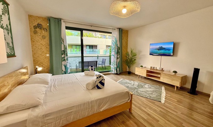 Papeete Apartment | Studio Tehetu City - heart of Papeete - WiFi/A/C/park - 3 people