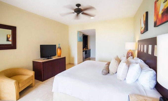 Salina Grande Resort | Studio Villa del Palmar Cancun Luxury Beach Resort & Spa