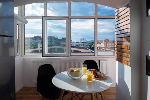 Targoviste Apartment | Studio with a view in city center