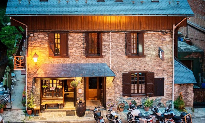 Aubert Apartment | Studio with kitchen in the Osteria Roc'n'Cris Homebrew