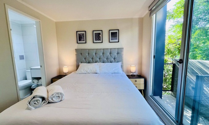 Downtown Santiago Apartment | Studio Yungay Santo Domingo| Parking Laundry Wifi