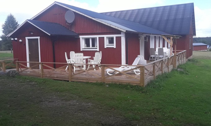 Asenhoga House | Stuga Sörgarden2 apartments 160m²/9 pers. directly by the forest