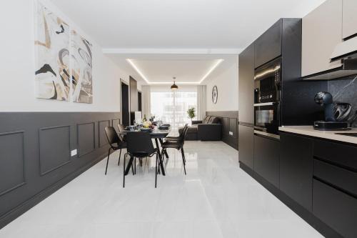 Qawra Apartment | Stunning 2bed Apartment In Spb By Homely!