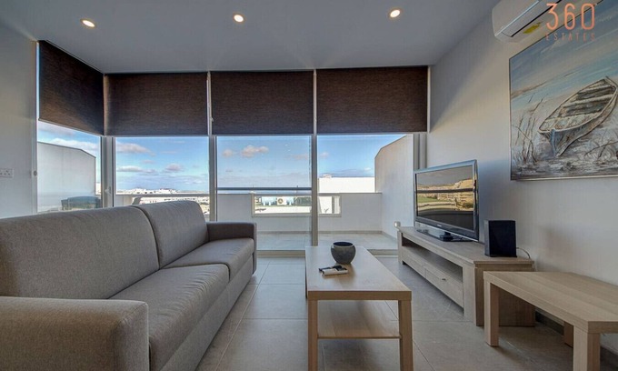 Mellieha Apartment | Stunning 2BR Penthouse with Terrace in Mellieħa