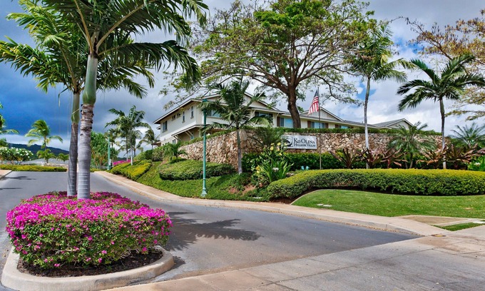 Kapolei House | Stunning 3 Bed, 2 1/2 Bath Hillside Villa Located in Ko Olina Resort