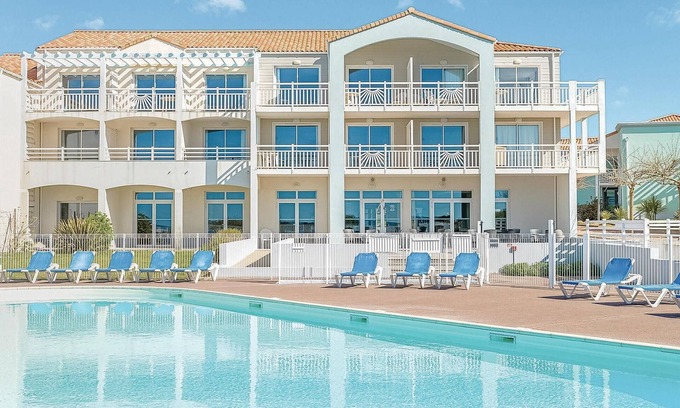 Erdeven Apartment | Stunning apartment in Château-d'Olonne