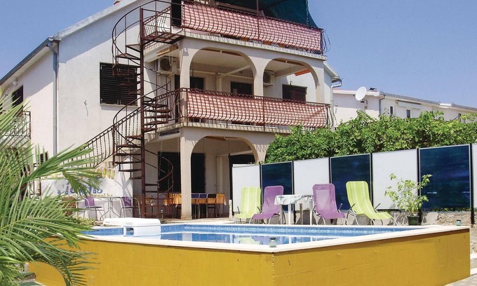 Businci Apartment | Stunning apartment in Okrug Gornji