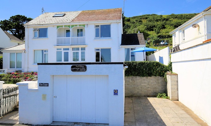 West Looe Cottage | Stunning cottage By The Beach At Looe, Cornwall - Great Sea Views nSleeps 2-5