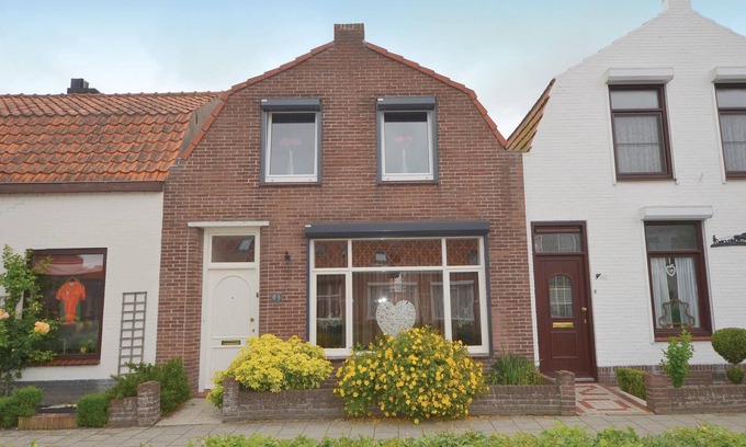 Breskens House | Stunning home in Breskens with WiFi