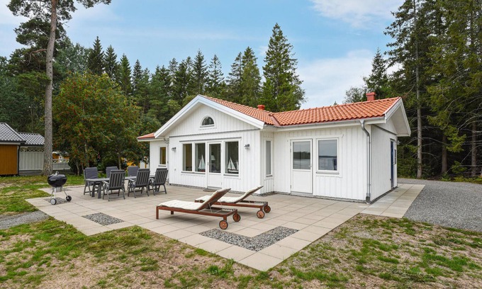 Mellerud O House | Stunning home in Mellerud