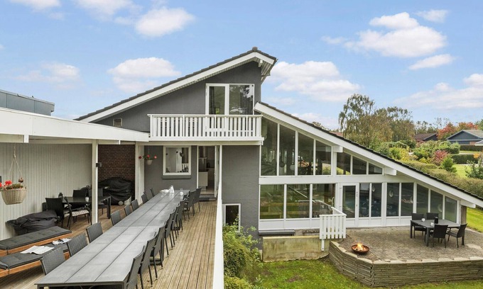 Glyngore House | Stunning home in Roslev with sauna