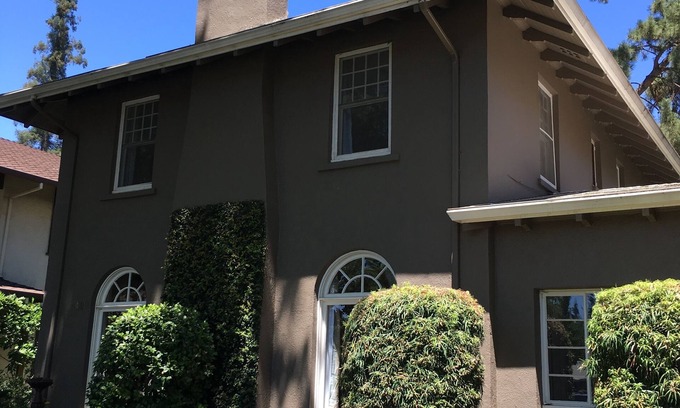 Lodi House | Stunning, Large, Beautifully Decorated Home in Downtown Lodi with Spa Amenities