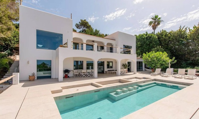 Can Furnet Villa | Stunning Luxury Villa - Best Views - 10 min from town