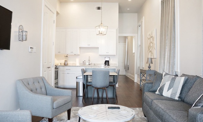 Lower Garden District Condo | Stunning, Modern 2 BD, 1 Block off St. Charles