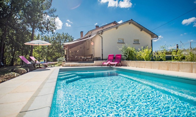 Belaye House | Stunning modern gite with garden and private pool