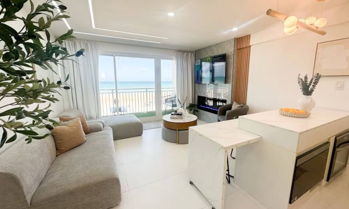 Daytona Beach Apartment | Stunning Oceanfront Apartment in the Heart of Daytona Beach