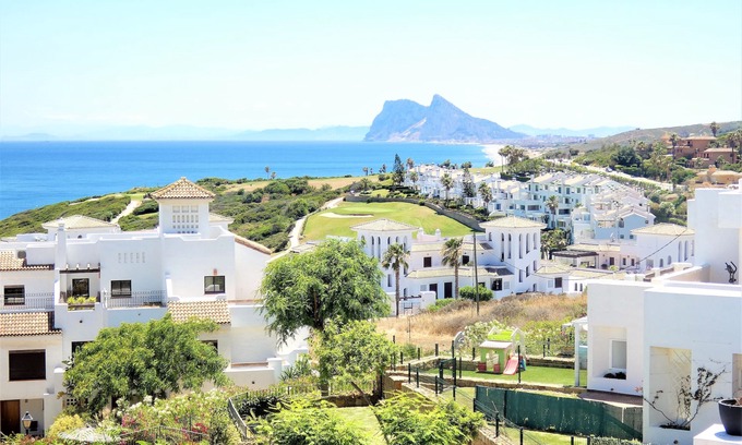 San Roque House | STUNNING PREMIUM TOWNHOUSE GOLF AND BEACH