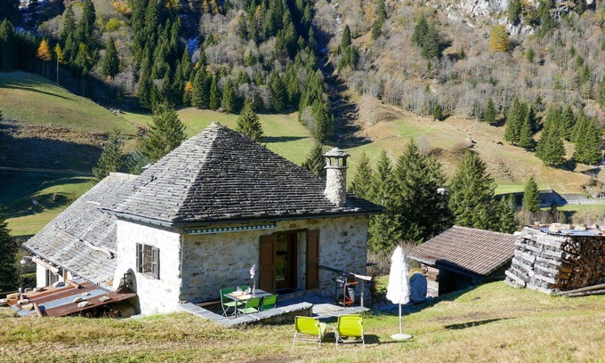 Blenio House | Stunning private villa for 2 guests with WIFI, TV, patio, panoramic view and parking