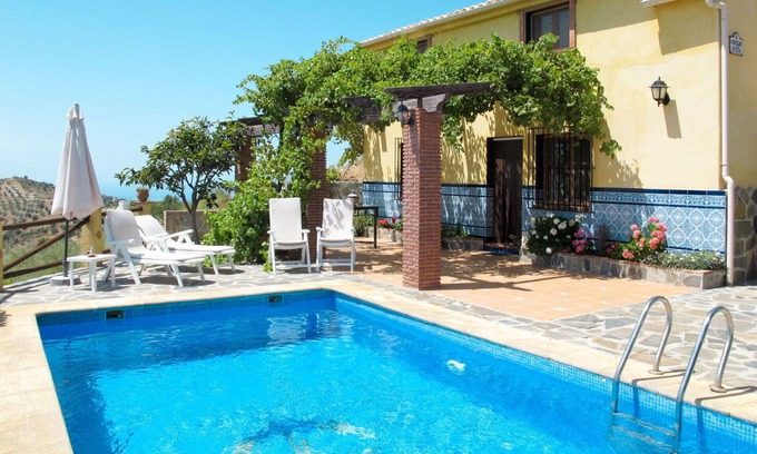 Almunecar Villa | Stunning private villa for 4 guests with A/C, WIFI, private pool, TV, terrace and pets allowed