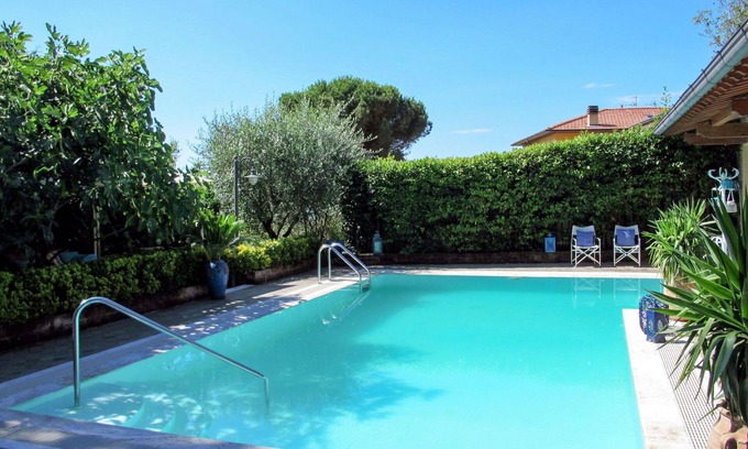 Corsanico Villa | Stunning private villa for 9 guests with WIFI, private pool, A/C, TV, patio and pets allowed