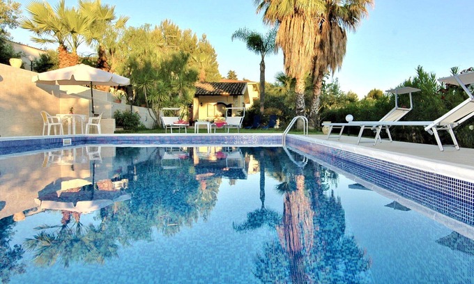 Trappeto Villa | Stunning private villa for 6 people with WIFI, private pool, A/C, TV, patio and parking