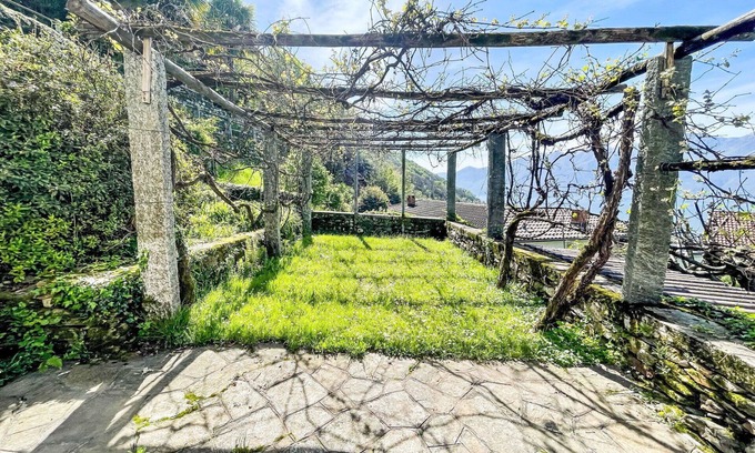 San Nazzaro House | Stunning private villa for 5 people with TV, balcony and pets allowed