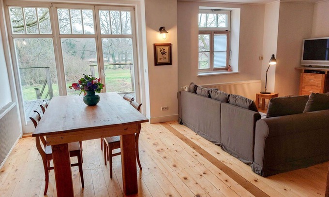 Falkenhain Villa | Stunning private villa for 3 guests with WIFI, TV and terrace