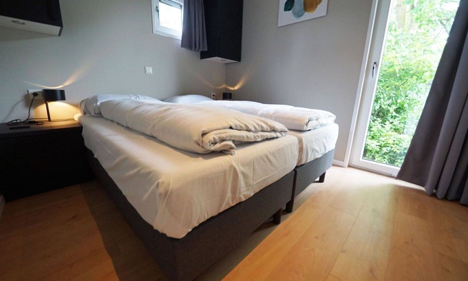 Susteren House | Stunning private villa for 4 people with pool, WIFI, TV and terrace