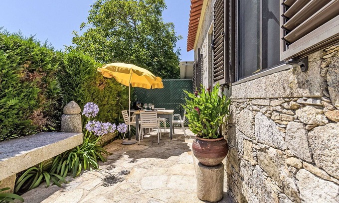 Vilarelho House | Stunning private villa for 4 people with WIFI, TV and terrace