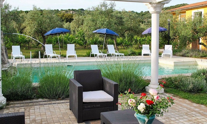 Itri Villa | Stunning private villa for 14 people with A/C, WIFI, private pool, TV, patio and pets allowed