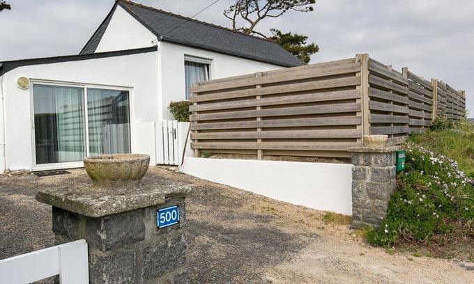 Santec House | Stunning private villa for 4 guests with TV and terrace