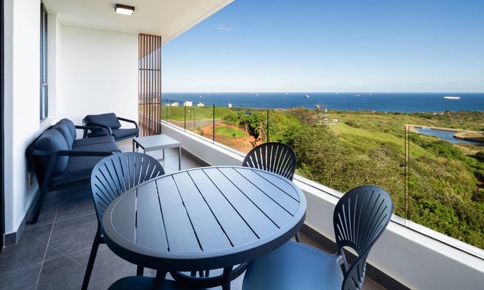 Umhlanga Ridge Apartment | Stunning Sea Views , Inverter , Steam Room