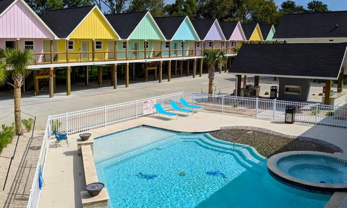 El Lago Cabin | Stunning Seaside Cabins