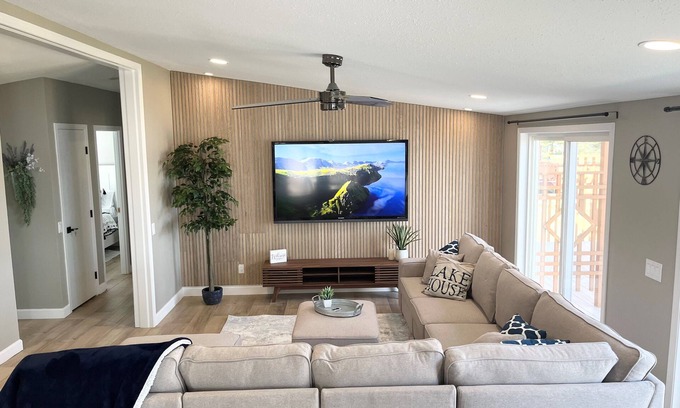 Park Falls House | Stunning, UPDATED Lakefront Home-Pike Lake Point-Water and Snow Adventures Await