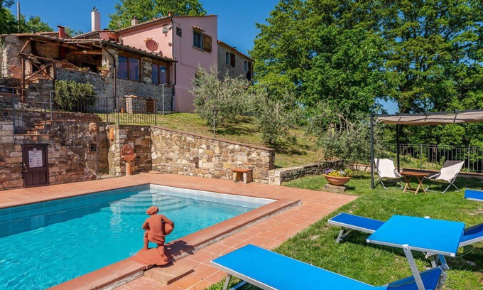 Massa Marittima House | Stunning villa for 11 people with private pool, WIFI, TV, terrace and pets allowed