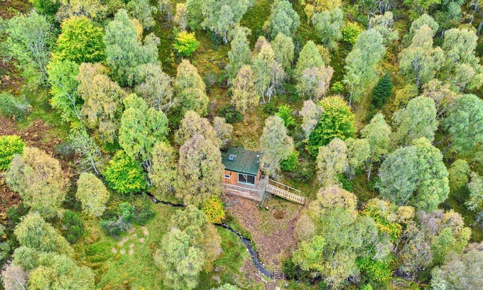 Glen Urquhart House | Stunning villa for 2 guests